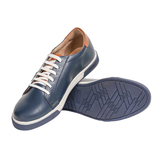Minimalist sneakers featuring PU leather and supportive padded collars.